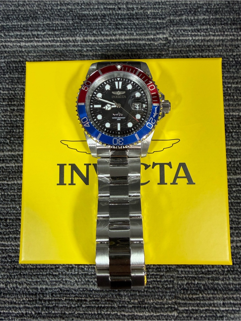Invicta Pro Diver ‘Isobar Pepsi’ 42mm Blue/Red Bezel Black Dial Men’s Watch New